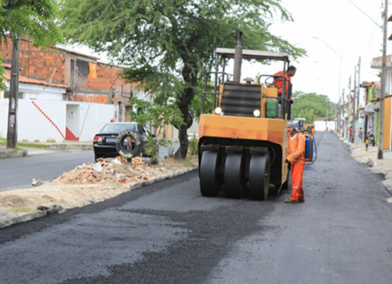 Construção e Pavimentação de Vias Públicas